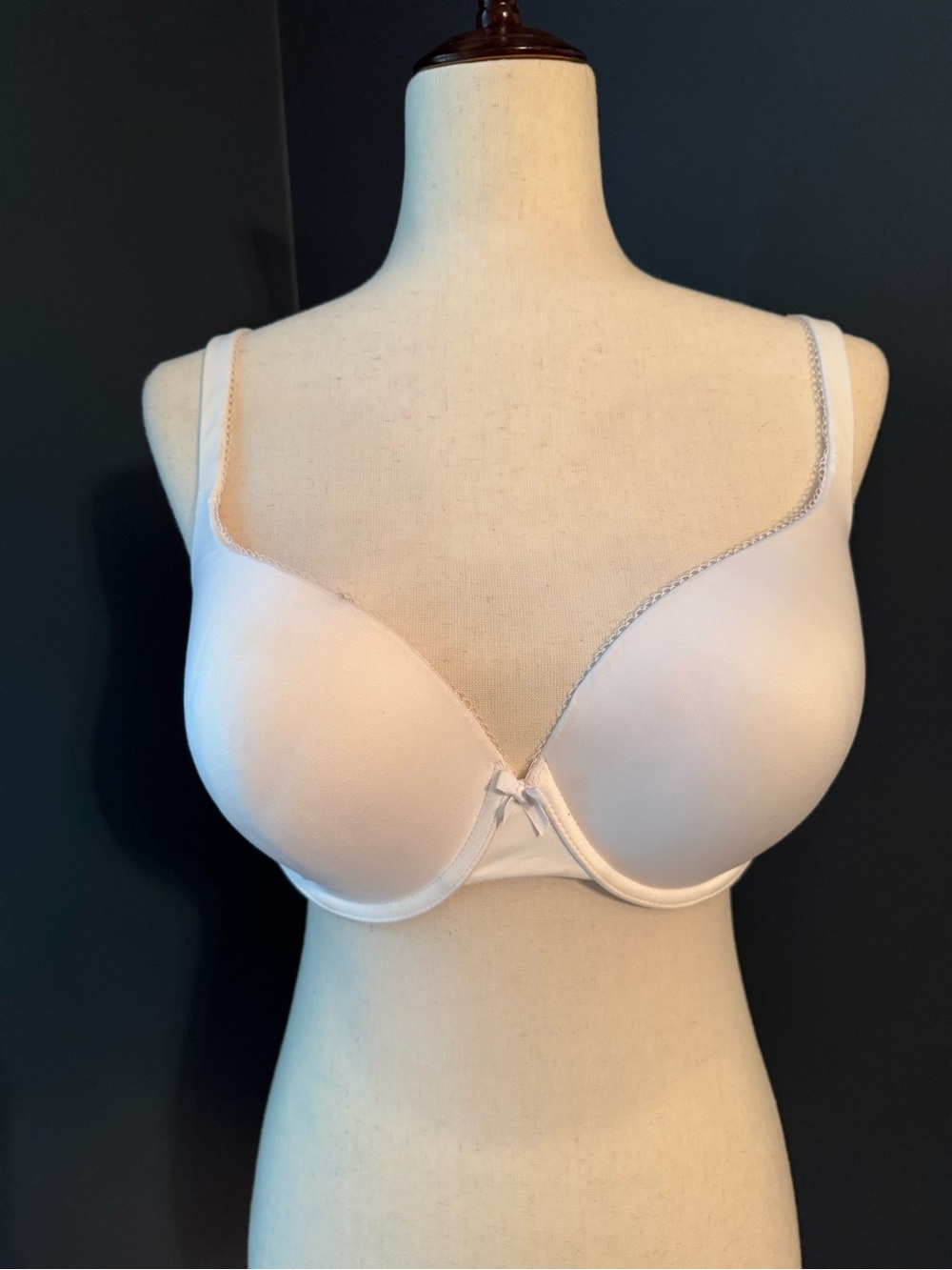 Victoria's Secret Perfect Shape White Push-up Bra - 36DD